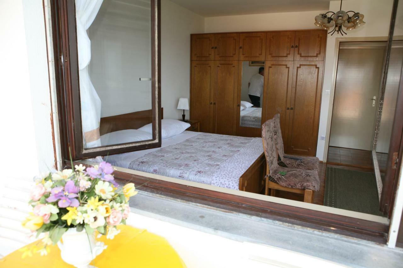 Rooms And Apartments Kurtovic Donji Seget Extérieur photo