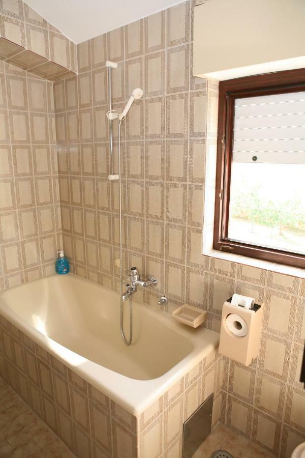 Rooms And Apartments Kurtovic Donji Seget Extérieur photo