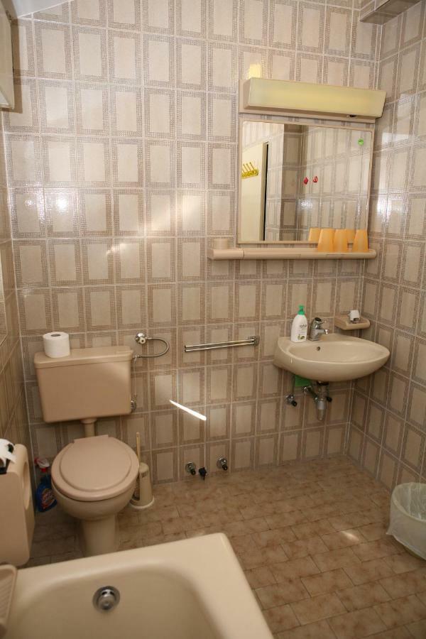 Rooms And Apartments Kurtovic Donji Seget Extérieur photo